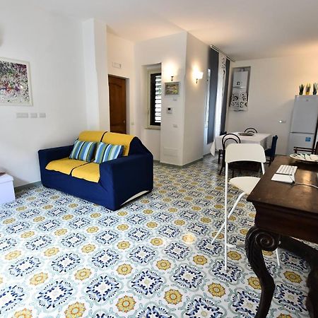 Bed and Breakfast Il Gelsomino Amalfi Exterior foto